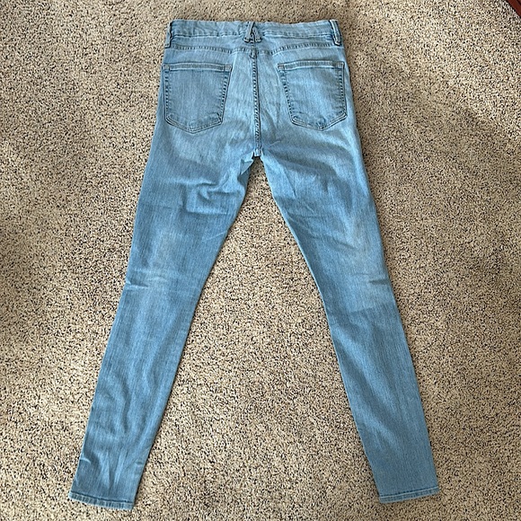 Good American Sexy Distressed Light Blue Denim Skinny Jeans Pants **Sz 10**🔥🔥 - Picture 5 of 9